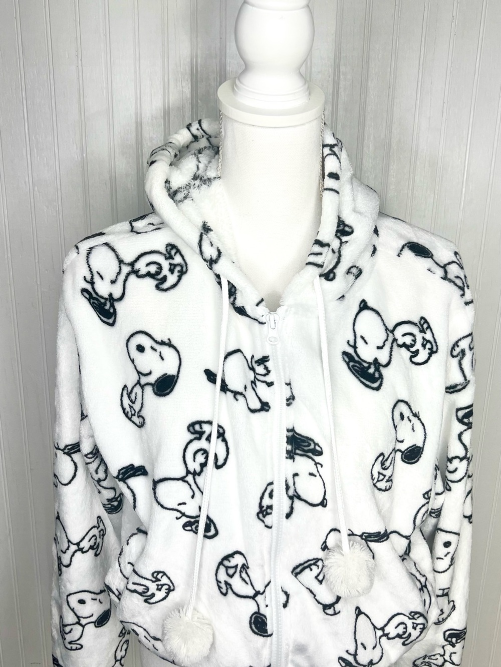 Peanuts Snoopy Fleece Hooded Jacket - Picture 2 of 5